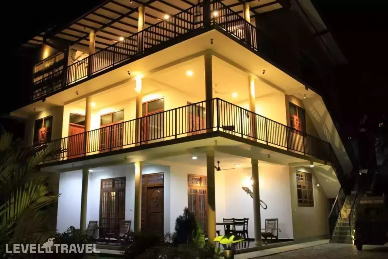 Coral Palm Villa & Apartment