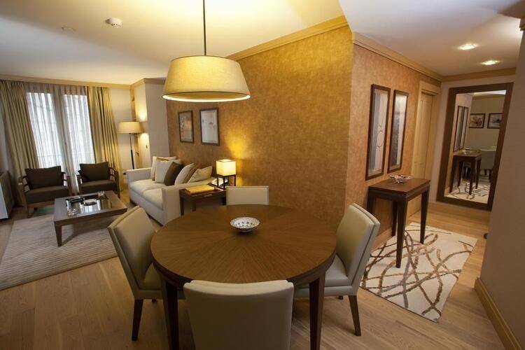 Tunel Residence