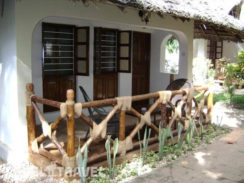 Фотография Langi Langi Beach Bungalows