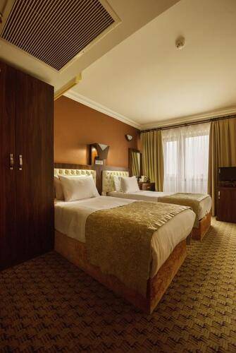 Elan Hotel