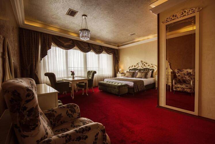 Elan Hotel