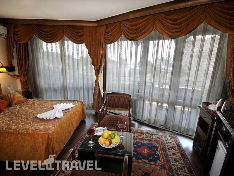 Фотография Megara Palace