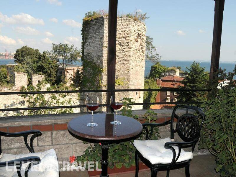 Фотография Megara Palace