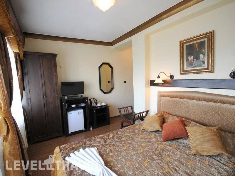 Фотография Megara Palace