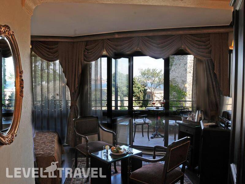 Фотография Megara Palace