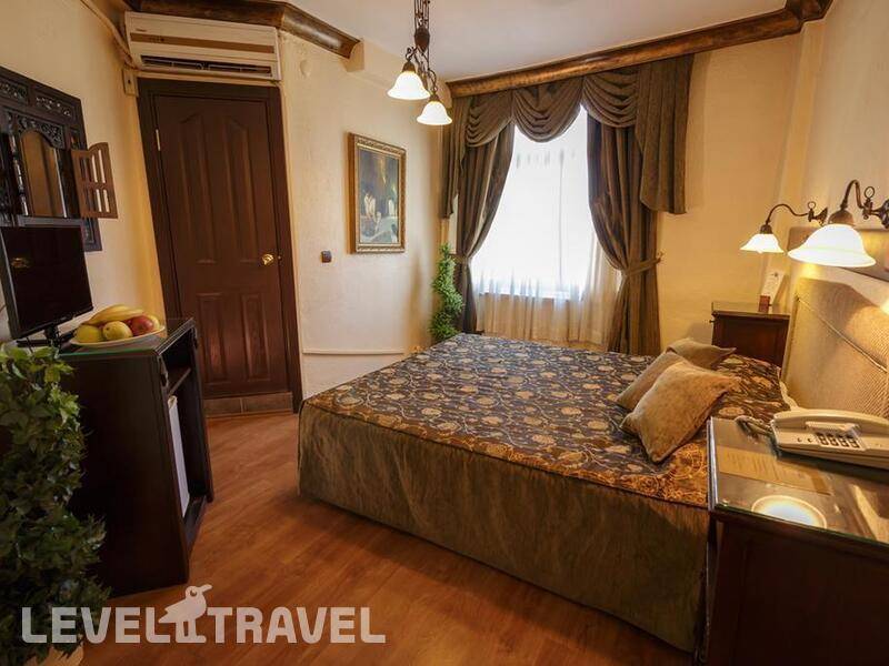 Фотография Megara Palace
