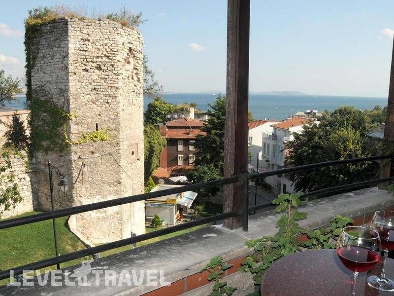 Фотография Megara Palace