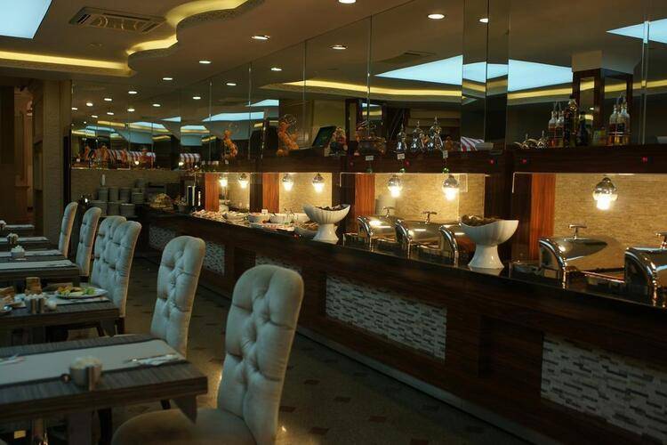 Sapphire Hotel