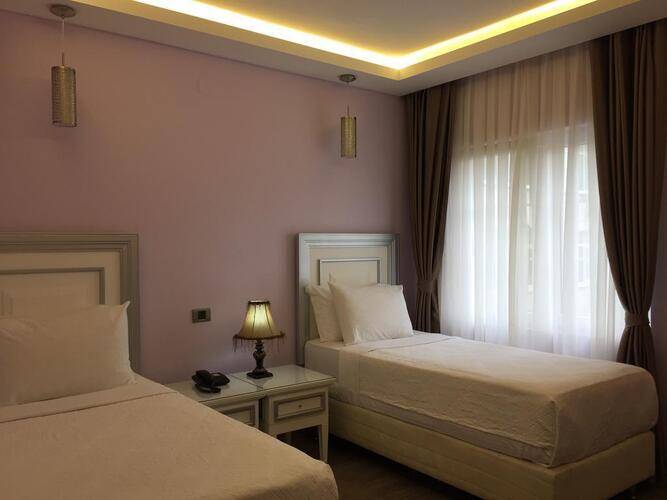 Sapphire Hotel