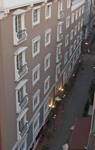 Sapphire Hotel