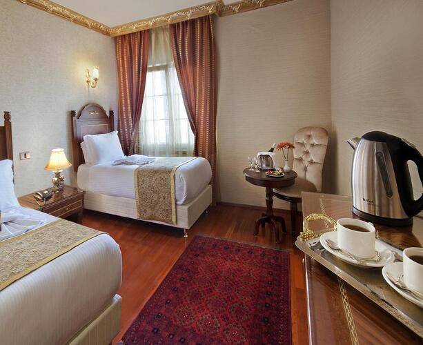 Sapphire Hotel