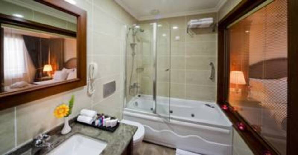 Glk Premier The Home Suites & Spa (Ex. Best Western Premier The Home Suites & Spa)