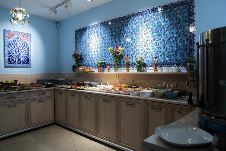Tashkonak Studio Suites