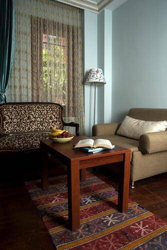 Tashkonak Studio Suites