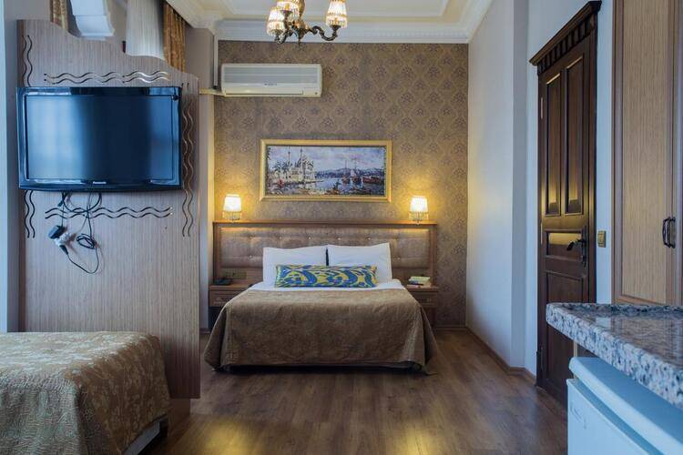 Tashkonak Studio Suites