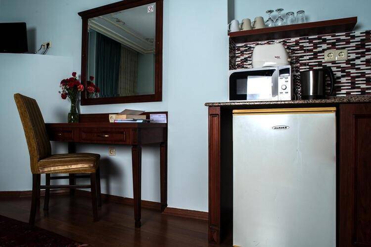 Tashkonak Studio Suites