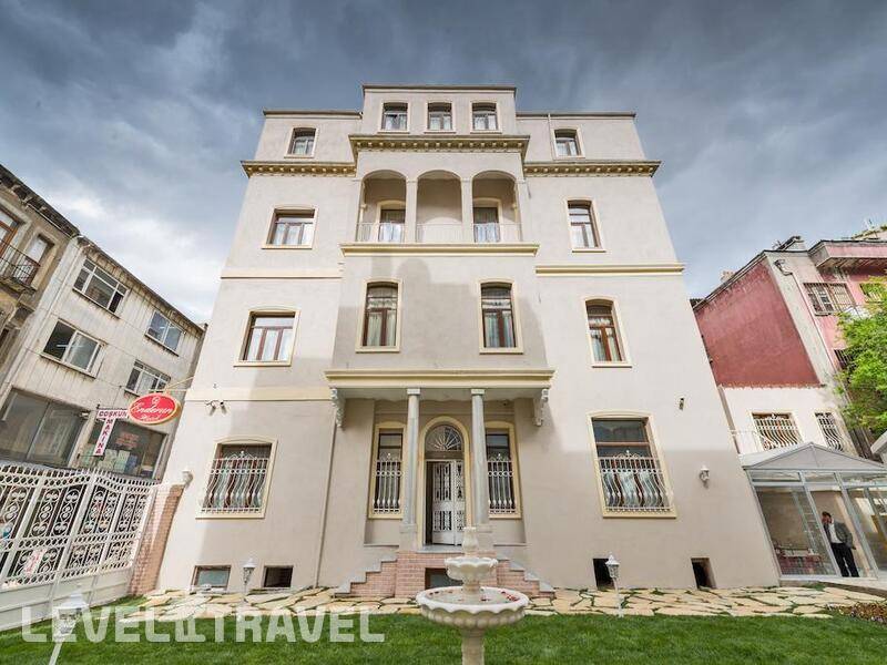 Фотография Enderun Hotel