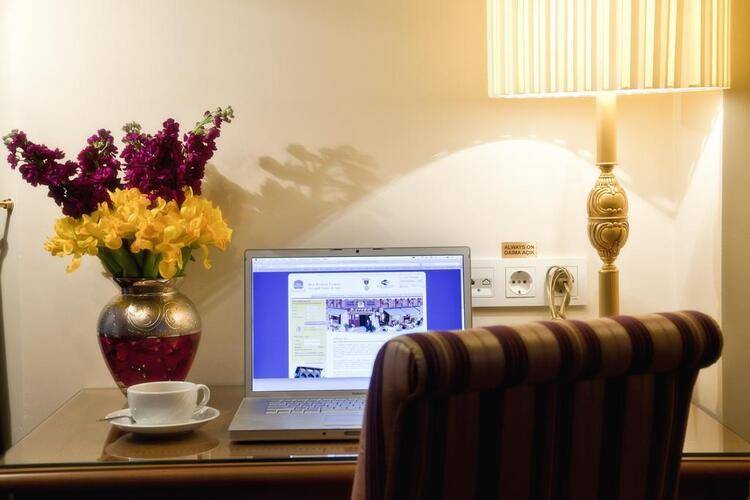 Glk Premier Acropol Suites & Spa