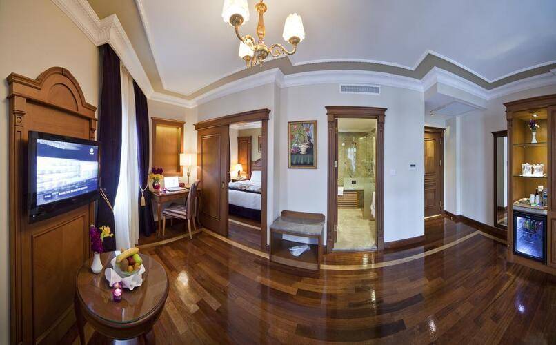 Glk Premier Acropol Suites & Spa
