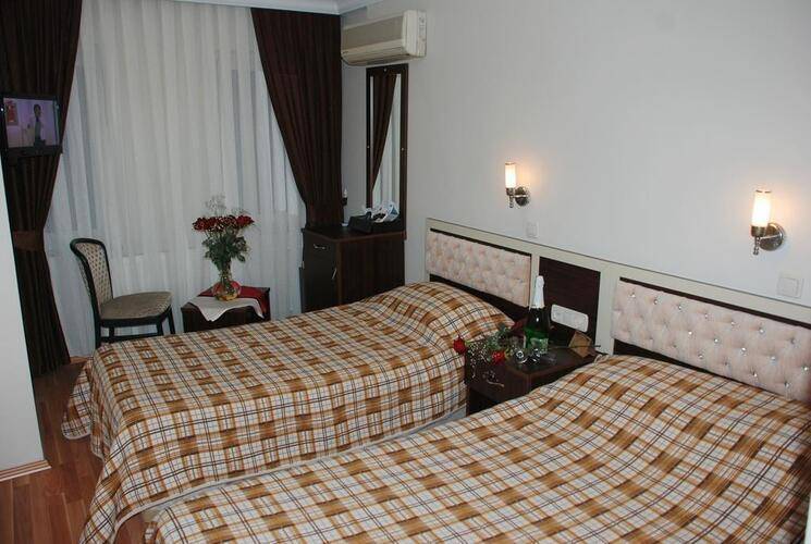 Grand Mark Hotel