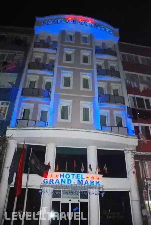 Grand Mark Hotel