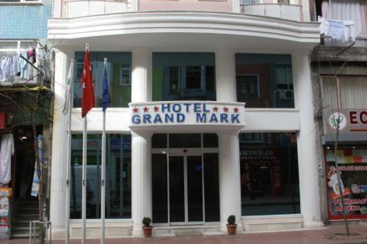 Grand Mark Hotel