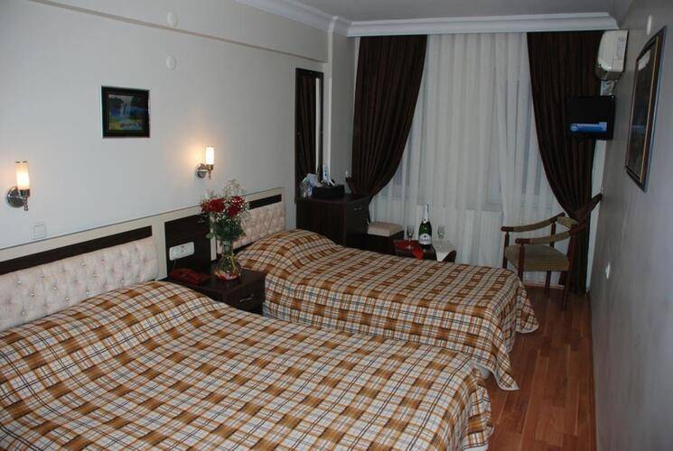Grand Mark Hotel