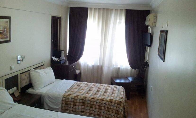 Grand Mark Hotel