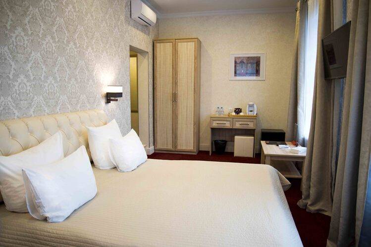 Kravt Hotel (Кравт)