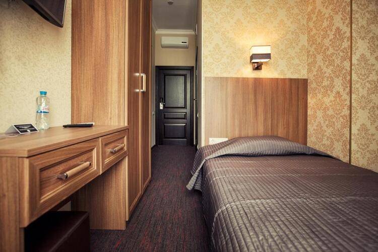 Kravt Hotel (Кравт)