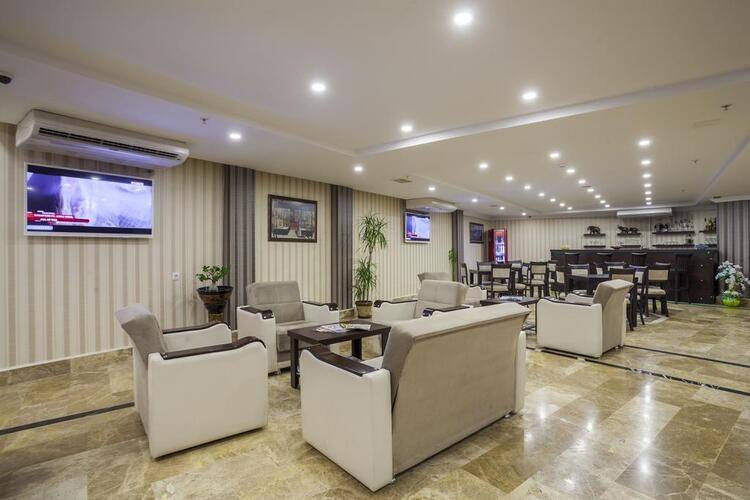 Ayhan Hotel