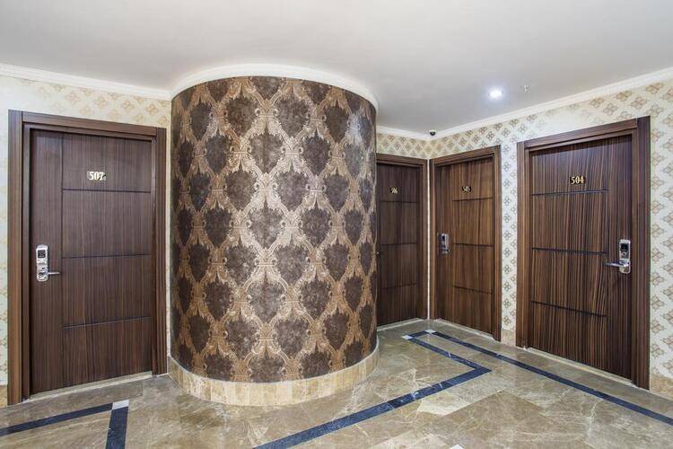 Ayhan Hotel