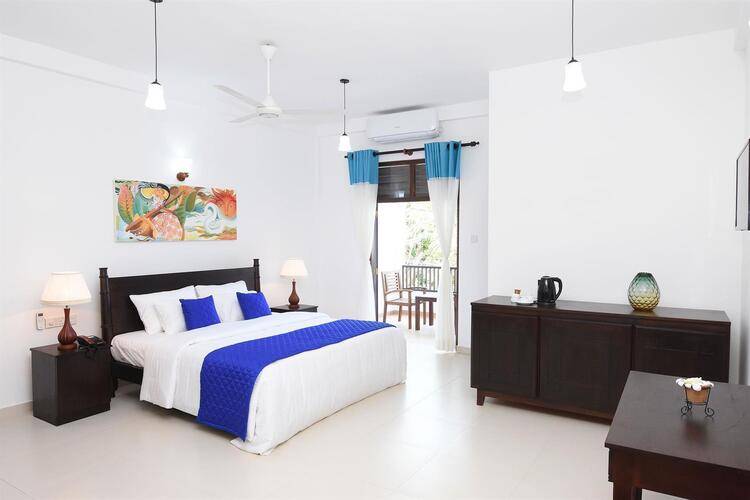 Blue Spring Hotel
