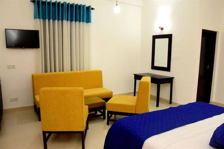Blue Spring Hotel
