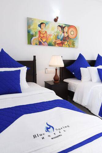 Blue Spring Hotel