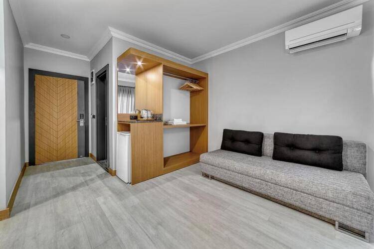 Hildegard Hotel