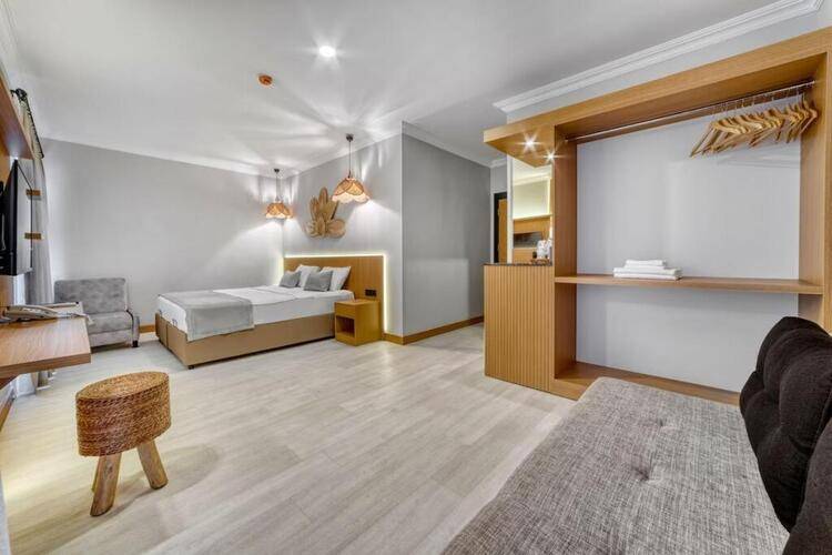 Hildegard Hotel