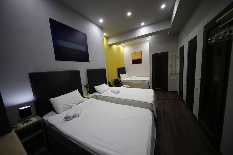 Elysium Gallery Hotel
