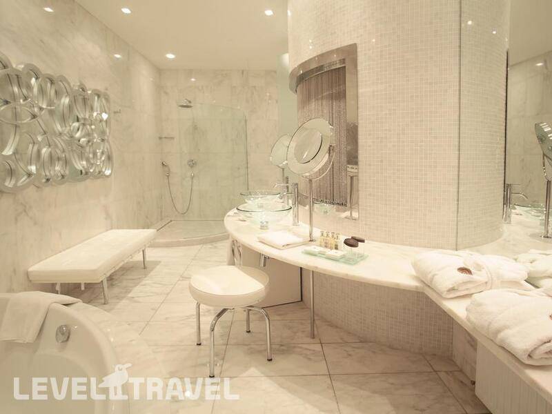 Фотография New York Palace Autograph Collection (Ex.Boscolo Budapest Autograph Collection)