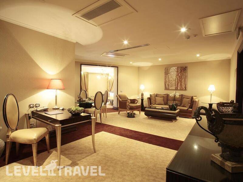 Фотография New York Palace Autograph Collection (Ex.Boscolo Budapest Autograph Collection)