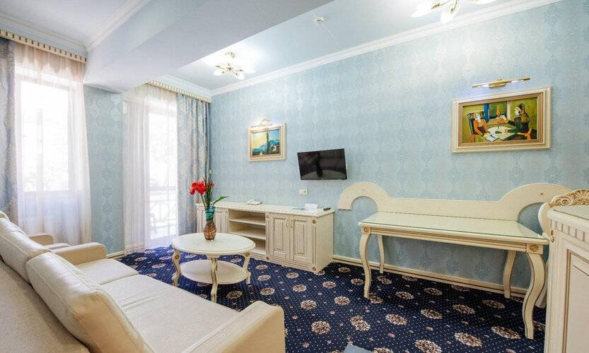 Отель Дельфин