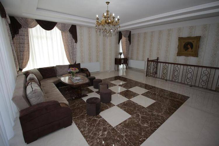 Marialuis Hotel
