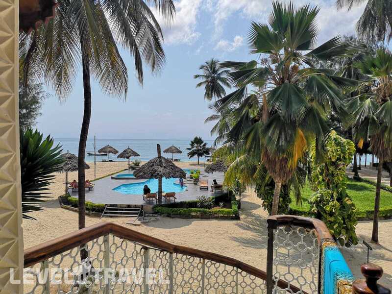 Фотография Smiles Beach Hotel