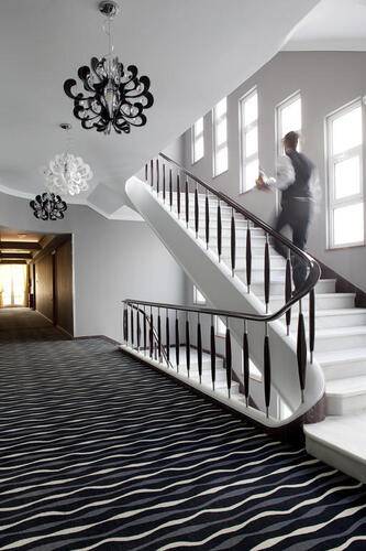 Lucy Hotel
