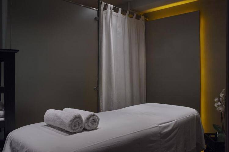 Lucy Hotel