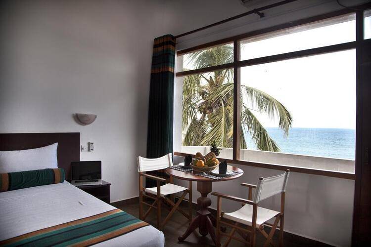 Bay Vista Hotel