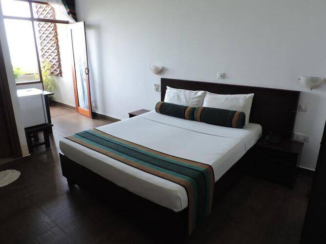 Bay Vista Hotel