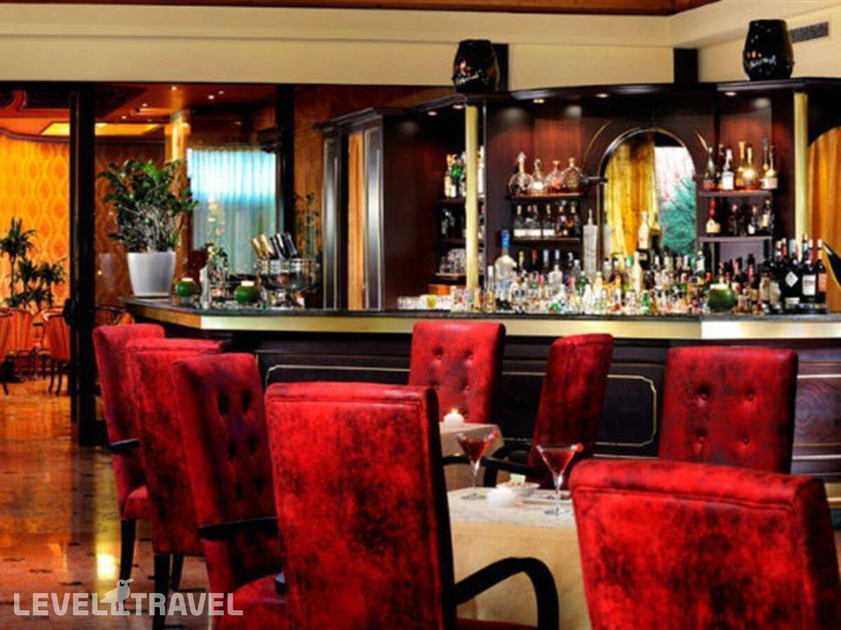 Отель Marriott Milan Hotel — Милан, Италия