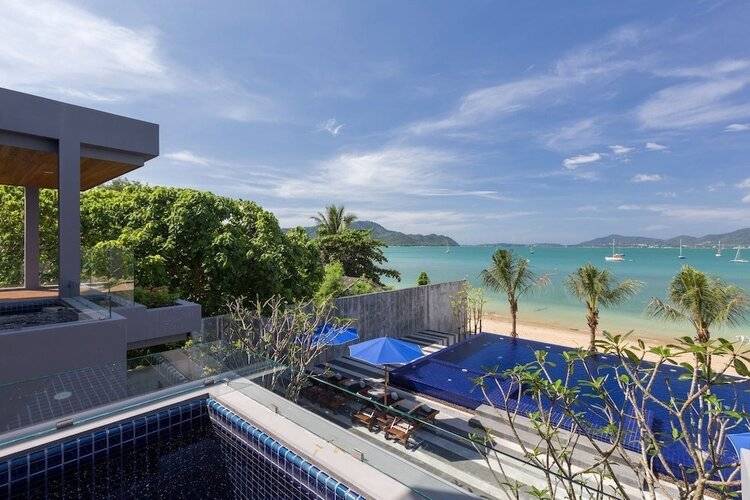 X10 Suites Hotel