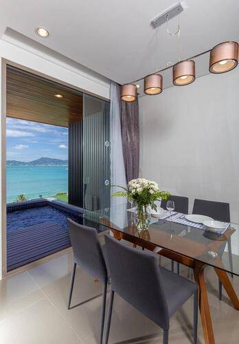X10 Suites Hotel